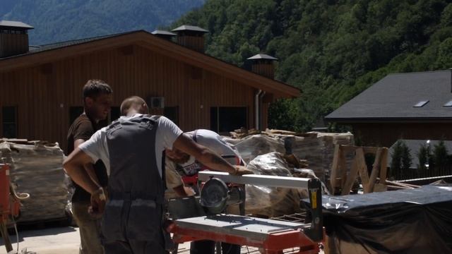 Террасирование участка с помощью Валунов (камней). Озеленение участка. Прокладка дренажных труб. смотреть онлайн