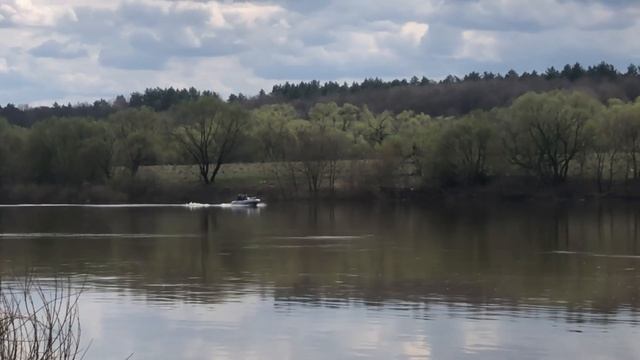 РЫБАЛКА на ОКЕ / ПЕРВАЯ РЫБАЛКА после РАЗЛИВА / Вода уходит БЫСТРО / БУКСИРОВКА Моста смотреть онлайн