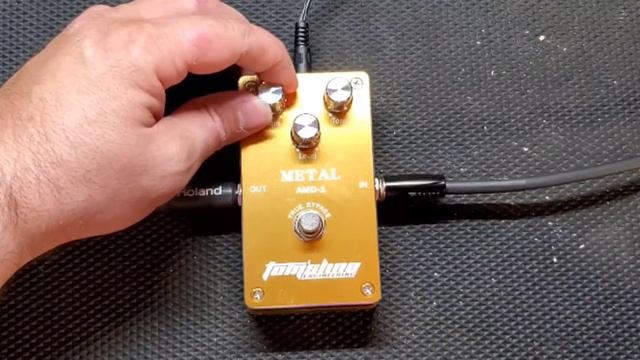 Review & Demo: Tom'sLine Metal effects pedal!! Metal sound or just a metal box??? смотреть онлайн