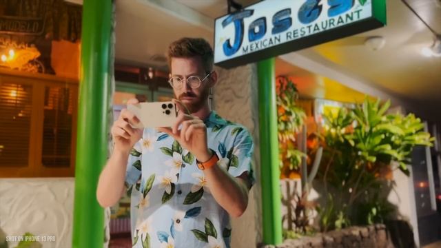 iPhone 13: A Photographer's Review смотреть онлайн