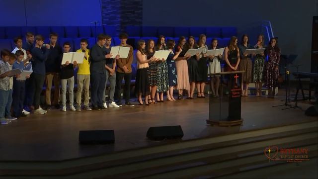 Поднимаю глаза и смотрю в небеса - пение подростков