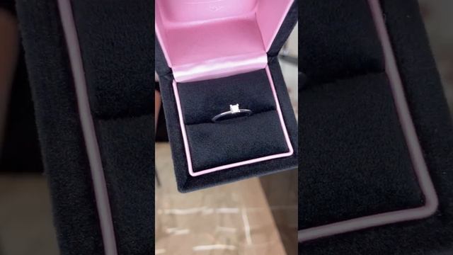 Нежное кольцо с принцессой смотреть онлайн