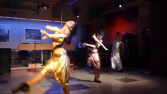 В Чикаго: шоу-балет "Авалон".MOV смотреть онлайн