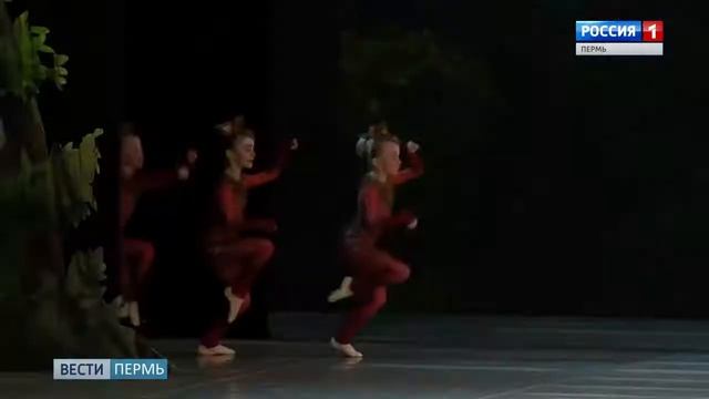«Белоснежка и семь гномов» самым юным балеринам едва исполнилось три года 720p смотреть онлайн