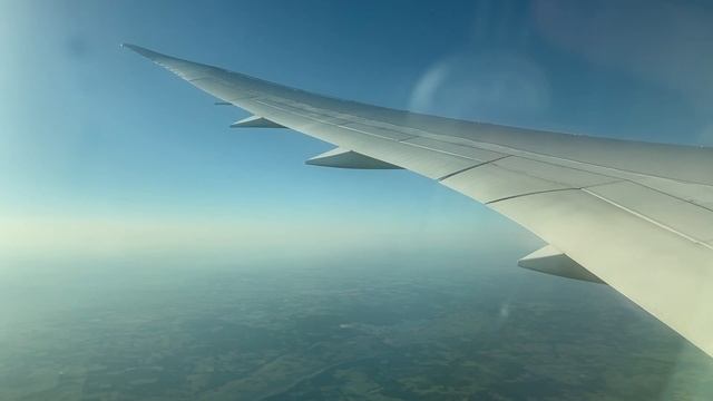 Flying Blue with KLM! Austin direct to Amsterdam on a KLM 787-9 | AUS-AMS смотреть онлайн