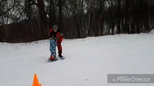 Ставим на горные лыжи в раннем возрасте. Лыжи и дети.