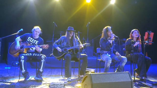 Ян Чумаков Yuliana Savchenko, Yan Chumakov, Alex Volt, Roman Zakharov - Everything Burns (cover)