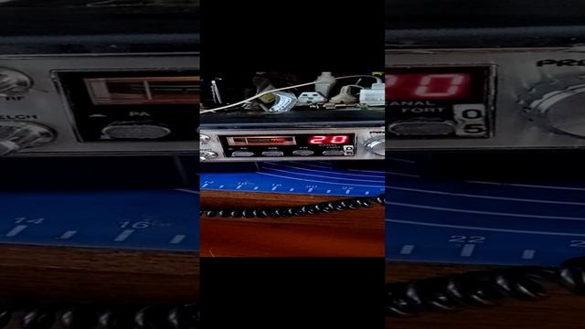 CB радиостанция "President Valery" 20 канал. смотреть онлайн