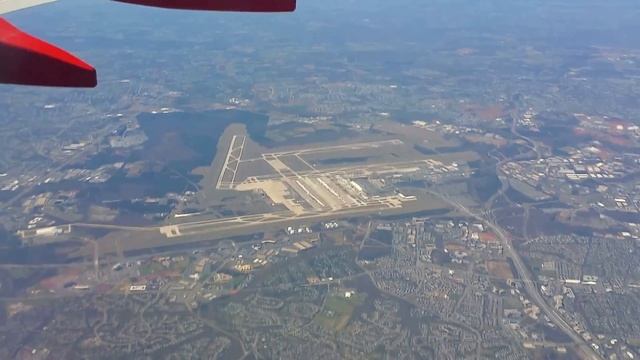 Aerial view of Dulles Airport смотреть онлайн
