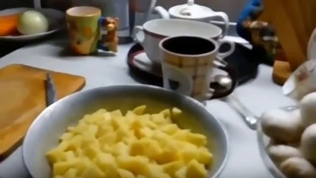 Реакция на видео дашулинки.ру Грибной суп из шампиньонов)