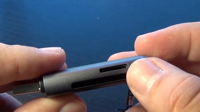 UGREEN microSD and SD Card Reader | Quick Look смотреть онлайн