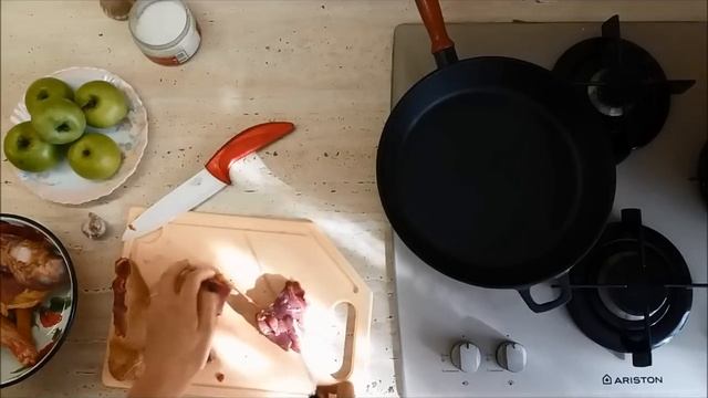 Утка с яблоками тушеная кусочками. Без маринования. На новый год. Duck with apples смотреть онлайн