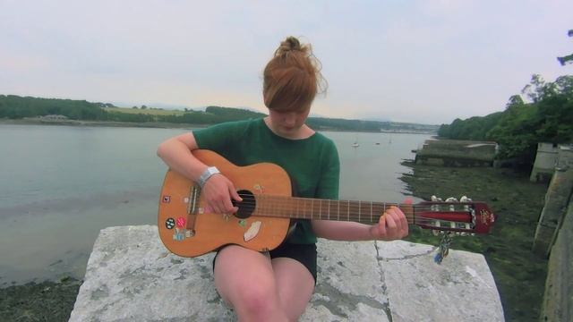 Sun Up - Tornado (Acoustic) Live at Gwyl Gardd Goll 2014 смотреть онлайн