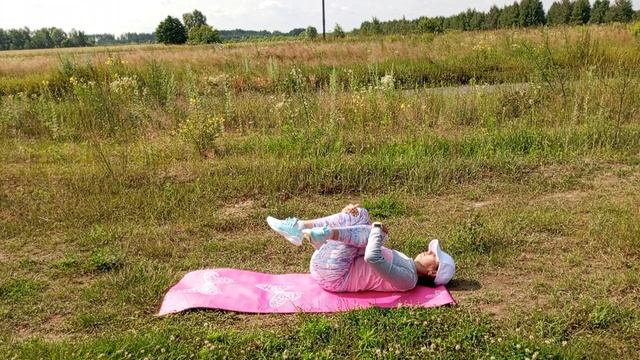 РАСТЯЖКА ВСЕГО ТЕЛА после ТРЕНИРОВКИ за 10 МИН. ЛУЧШИЕ УПРАЖНЕНИЯ на ГИБКОСТЬ и РАССЛАБЛЕНИЕ МЫШЦ смотреть онлайн