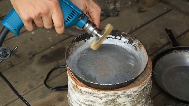 Как очистить Сковороду, Кастрюлю от нагара? Hardcore очистка :) смотреть онлайн