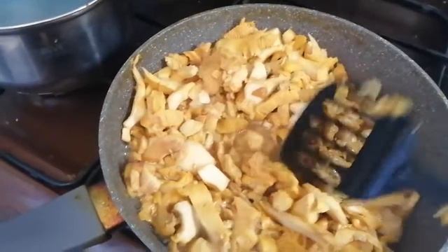 Лисички в сметане! смотреть онлайн