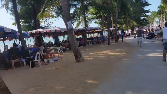 Бич роуд Паттайя. 1 января Джомтьен.Beach Road смотреть онлайн