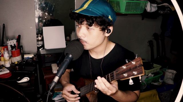 Drive Safe - Rich Brian (Acoustic Ukulele Cover) смотреть онлайн