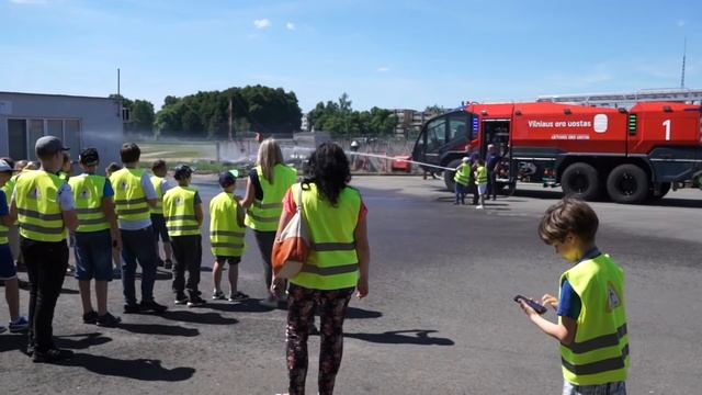Edukacinės kelionės moksleviams - Vilniaus oro uostas смотреть онлайн
