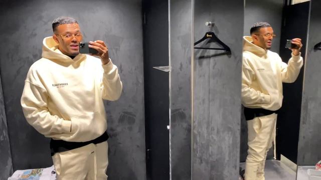 $10,000 SHOPPING SPREE AT BALENCIAGA, OFF WHITE, VETEMENTS смотреть онлайн