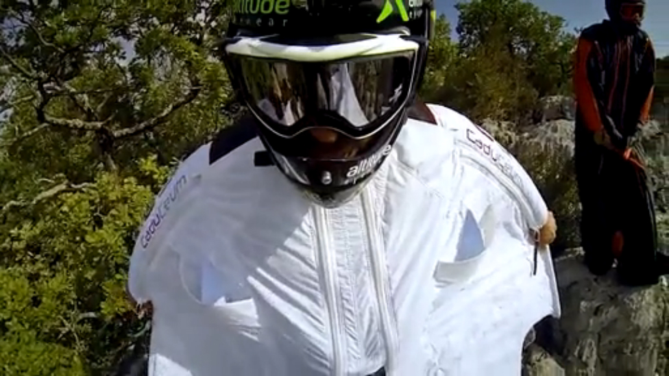 Бейсджамп от Филиппа Джина смотреть онлайн