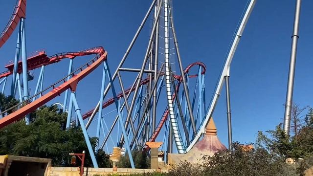 Port Aventura World + Ferrari Land смотреть онлайн