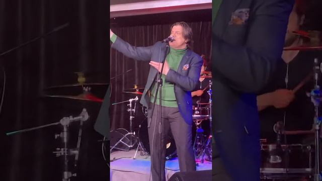 Unique Undergrowth Utopia