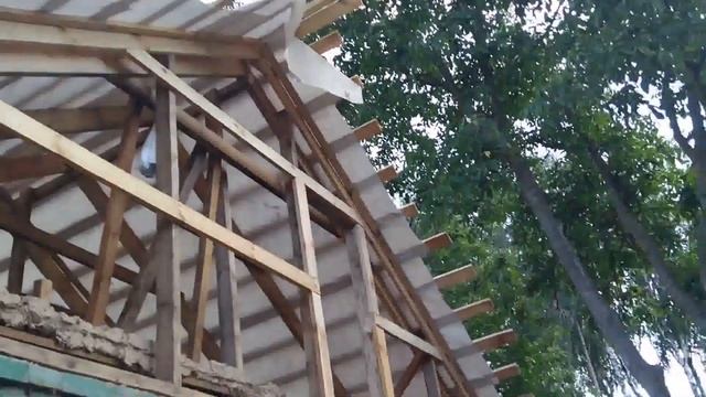 Як вирівняти кривий дах смотреть онлайн