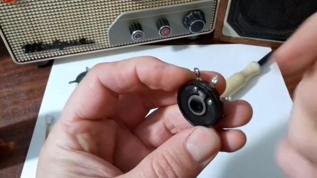 Чтобы звук не "трещал". Более правильный ремонт резистора СП - 1. смотреть онлайн