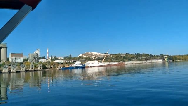 #Вольск Прогулка вверх по Волге до коммунарской косы смотреть онлайн
