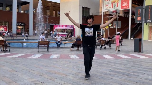Дарида Лезгинка 2022 Парни Танцуют Классно В Торговом Центре Тбилиси Dance Black Tbilisi ALISHKA смотреть онлайн