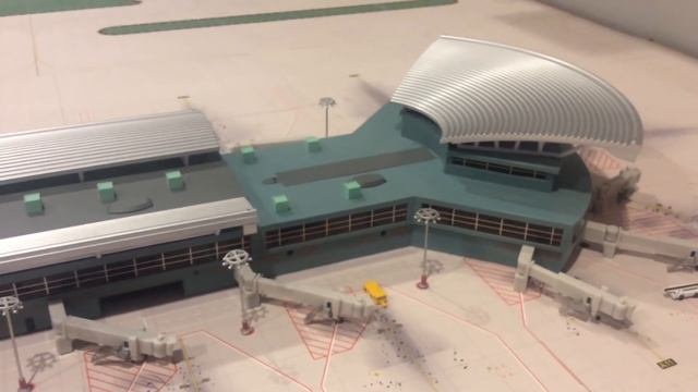 1:400 Gemini Jets Airport terminal GJARPTC set up part 2 смотреть онлайн