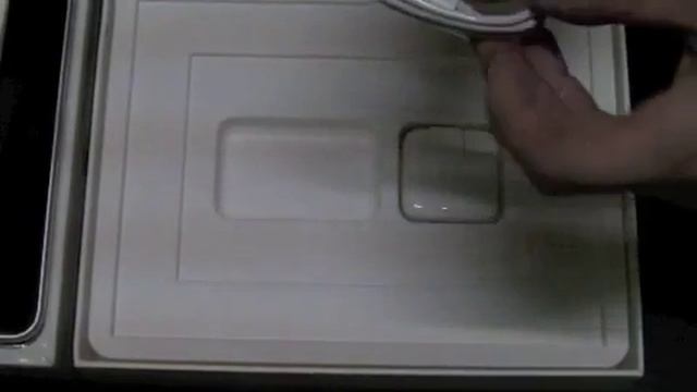 Unboxing the New 32gb iPad смотреть онлайн