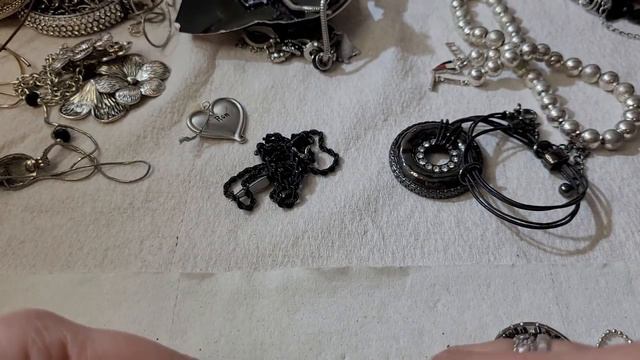 Act 3 of 18LB Silver Tone Lot (ReUpload) смотреть онлайн