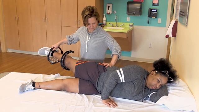External Fixator Exercises: Flexor Stretch смотреть онлайн