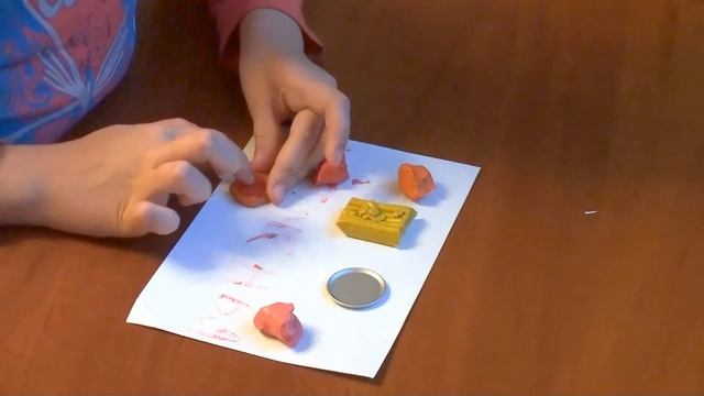 Делаем пиццу из пластилина смотреть онлайн