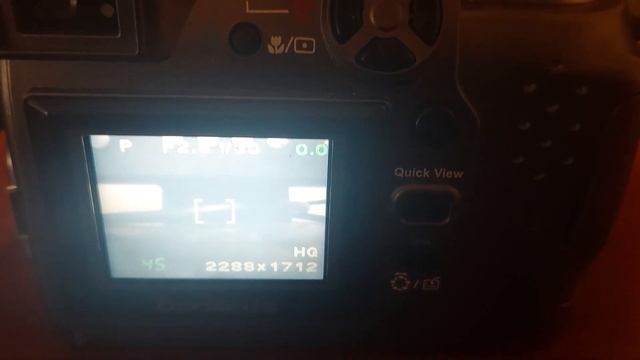 An Old Olympus Digital Camera - Olympus Camedia C-4000 Zoom