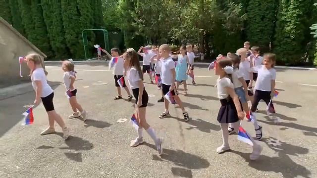 Танец За нами страна смотреть онлайн