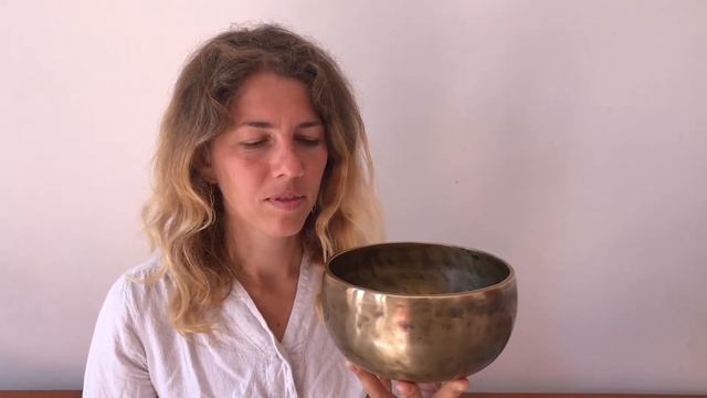 Голоса Дельфинов, звучащие при игре на Тибетской Поющей Чаше смотреть онлайн