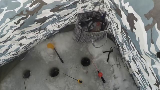 Зимняя рыбалка 2019.Рыбалка на Осколе,в снегопад смотреть онлайн