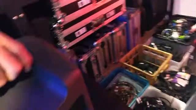 Behringer MPA200BT portable speaker further problems смотреть онлайн