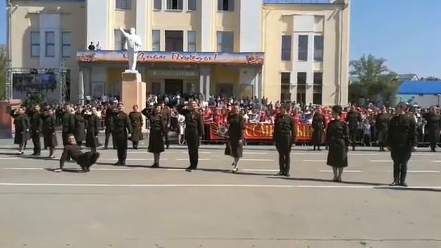 Победная пляска "У стен Рейхстага" смотреть онлайн