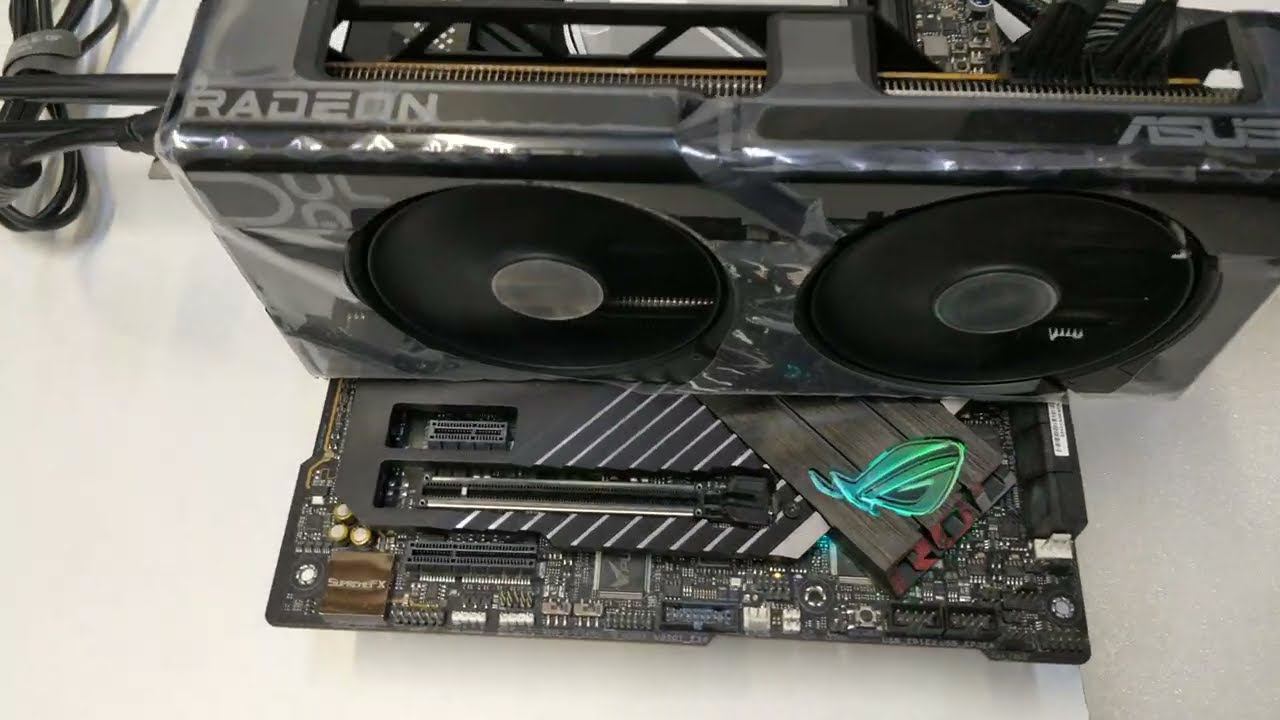 ASUS DUAL RX7800XT