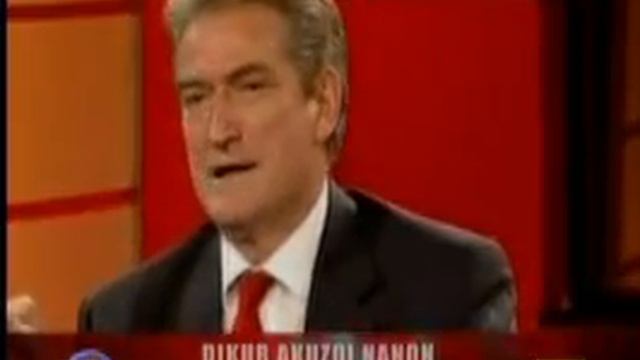 Kryeministri dhe Kakomeja смотреть онлайн