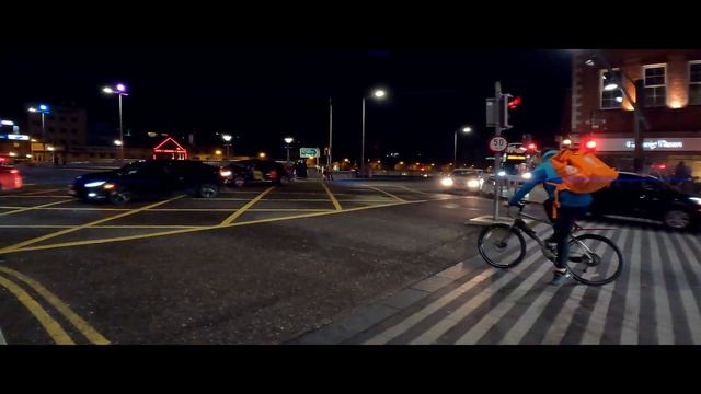 4K - Ночной тур / город Корк / Ирландия / Анаморфный объектив / Skyreat смотреть онлайн