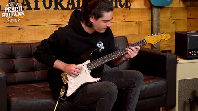 Fender Custom Shop '61 Strat Relic/CC Hardware Black смотреть онлайн