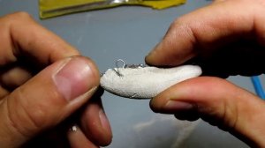 ПРОСТОЙ СПОСОБ СДЕЛАТЬ ВОБЛЕР ! ! Как сделать воблер своими руками