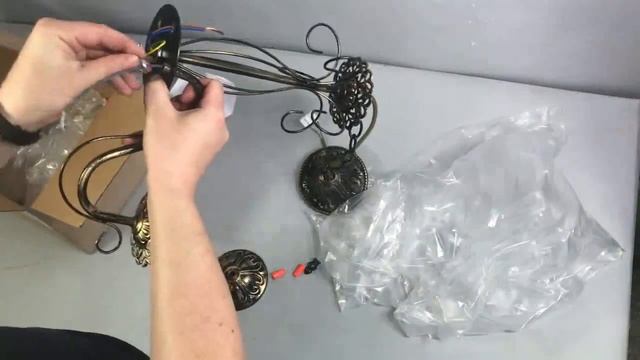 Обзор люстры подвесной классика Аврора ПЕТРАСВЕТ S1154-5 на 2 включения. 7 лет гарантии. 2021 смотреть онлайн