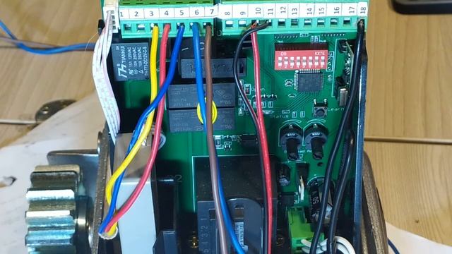 Не дорогой привод откатных ворот Home Gate LTM600. Подключение, настройка, разборка, доработка. смотреть онлайн