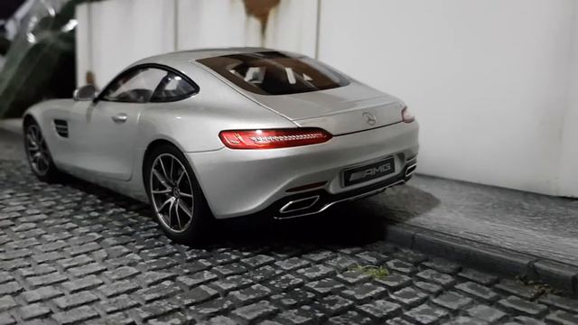 1/18 Mercedes AMG GT-S 2015 Prata - Norev смотреть онлайн